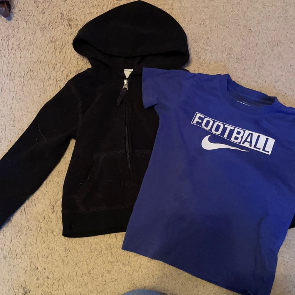 Set of kids shirts ❤️ 2/$15